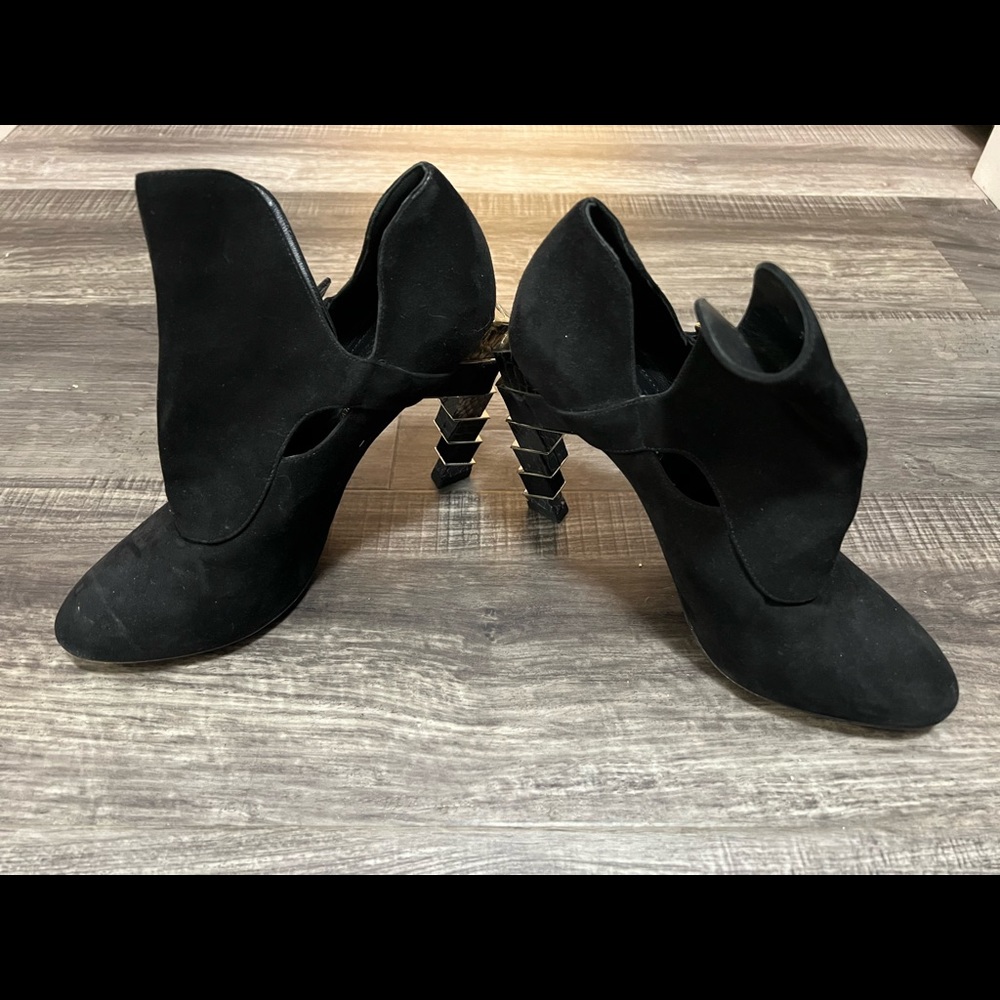 Ferragamo black suede heel ankle boots